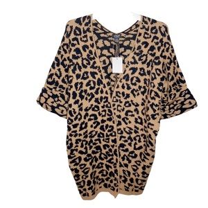 Roffe leopard print plush knit kimono one size